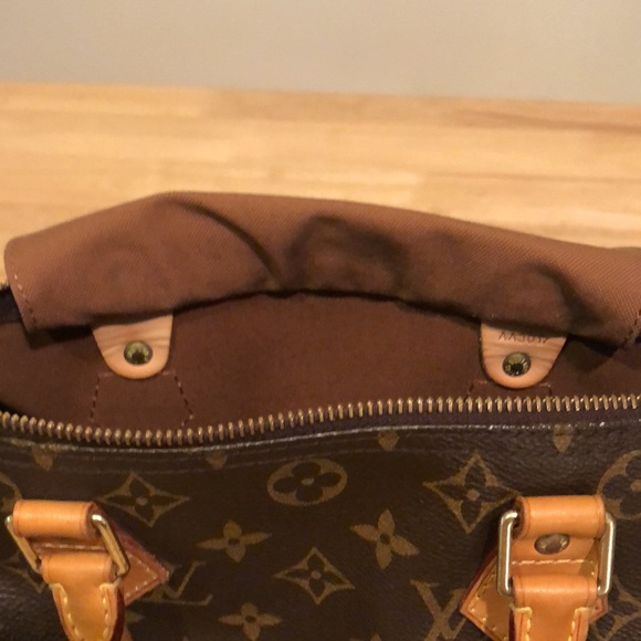 Louis Vuitton Speedy Handbag Monogram canvas brown color very good condition - Picture 13 of 16